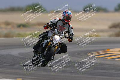 media/Sep-30-2023-SoCal Trackdays (Sat) [[636657bffb]]/Turn 15 (1120am)/